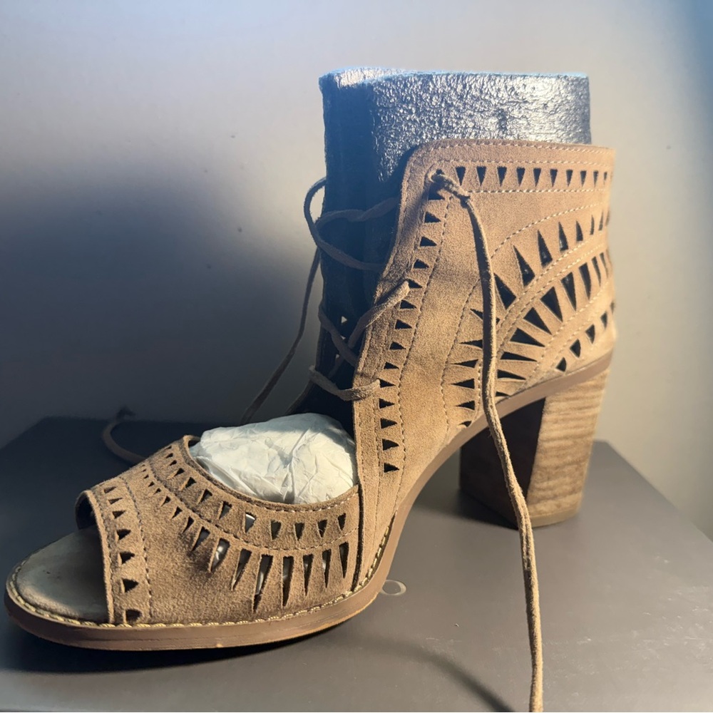 Vince Camuto Tan Cutout Heeled Boots